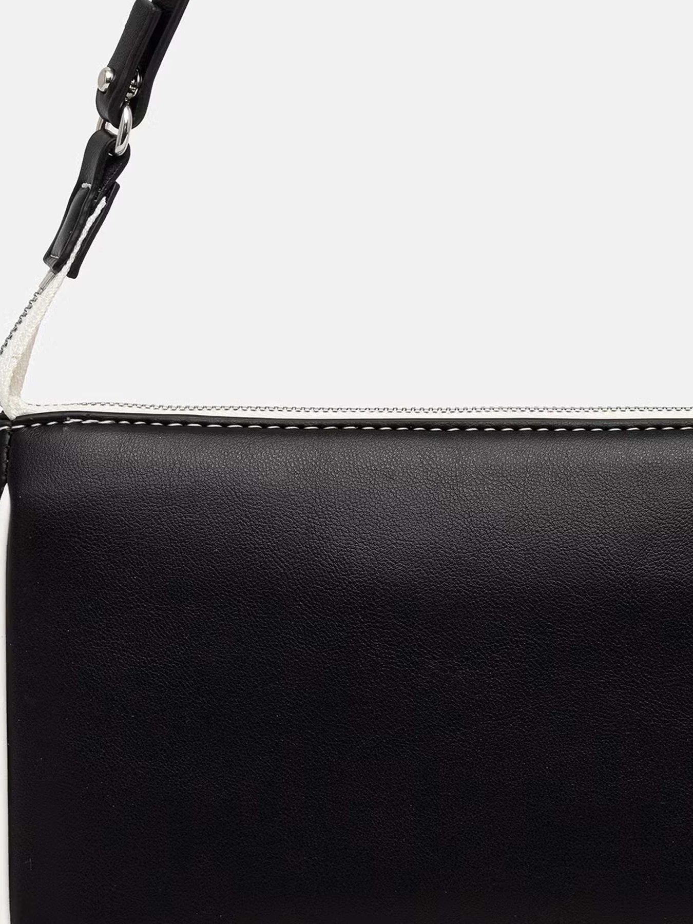 Сумки Calvin Klein модель LV04F1220G-UB1 Фото