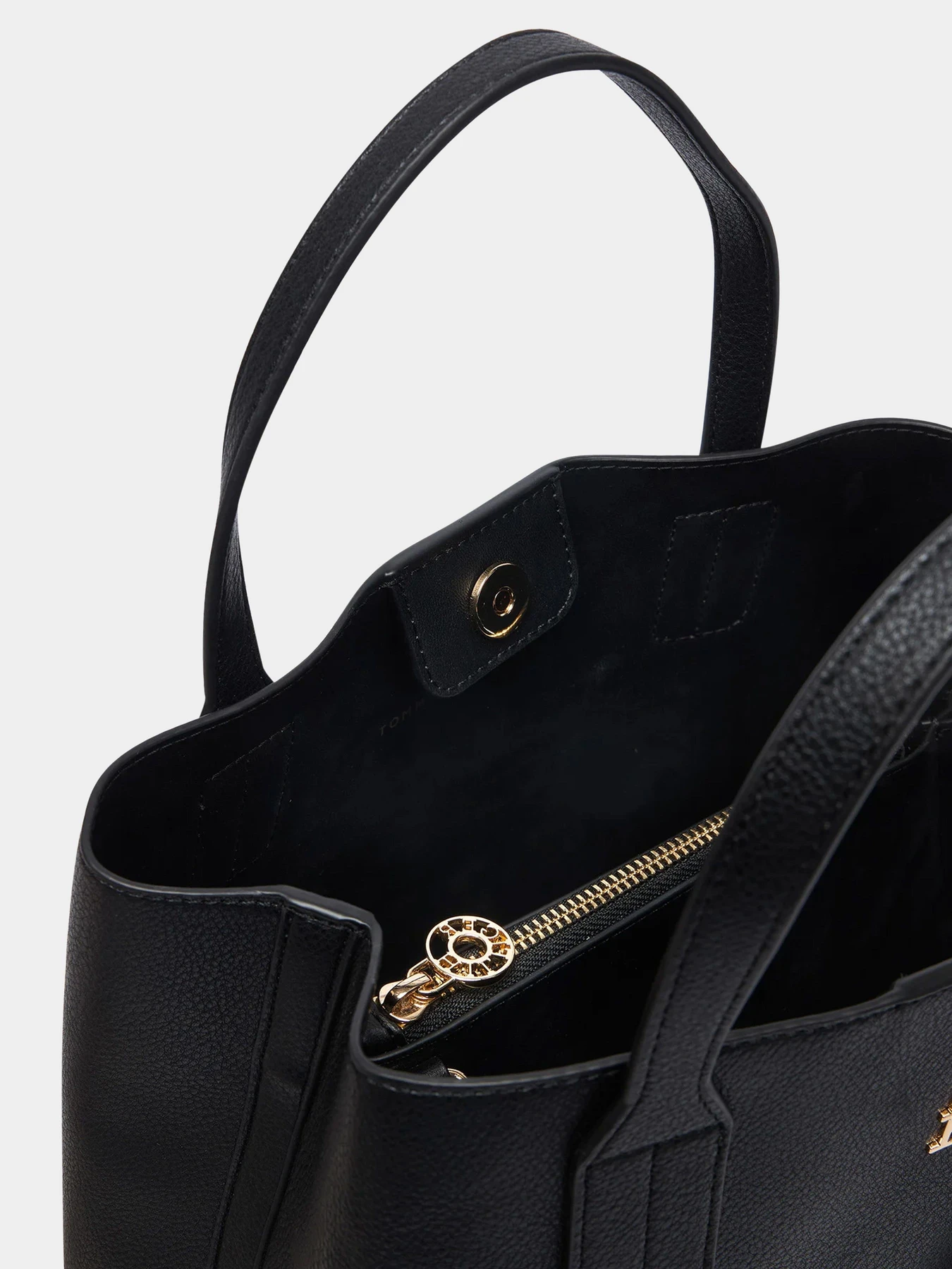 Сумки Tommy Hilfiger модель AW0AW18722-BDS Фото