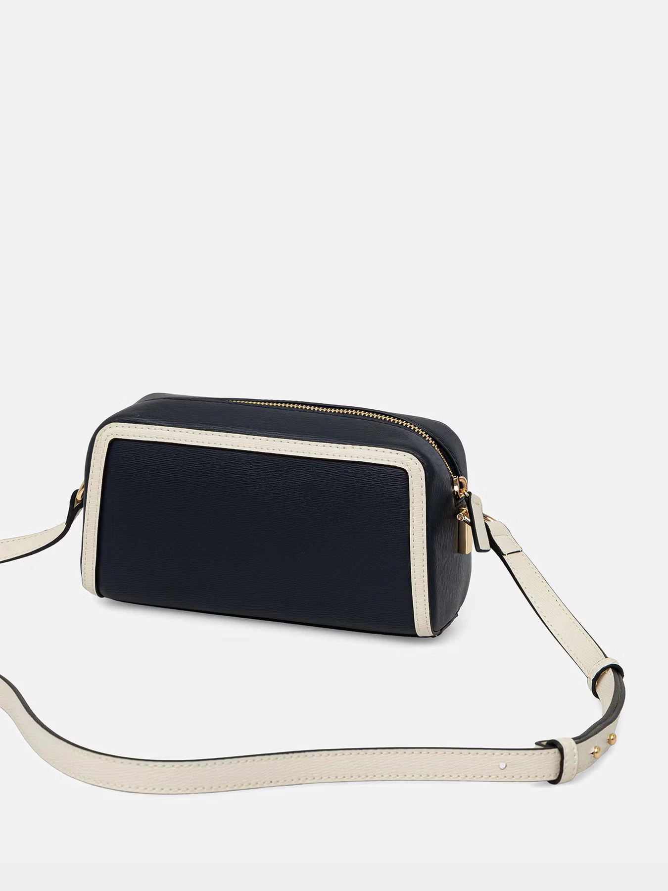 Сумки Tommy Hilfiger модель AW0AW18899-DW6 Фото