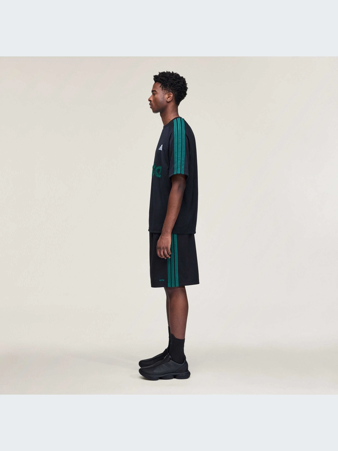 Футболки и поло Adidas модель KC9602-KZ Футболки и поло Adidas модель KC9602-KZ Фото