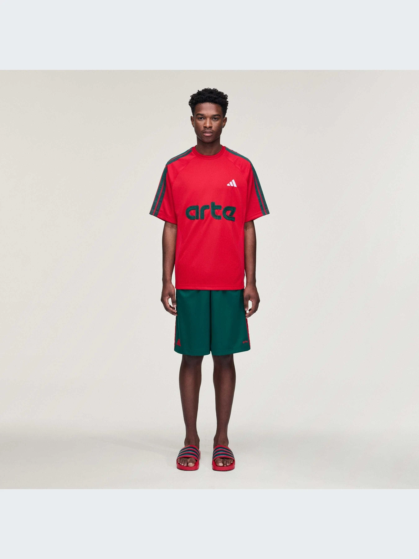 Шорты Adidas модель KC9600-KZ Шорты Adidas модель KC9600-KZ Фото