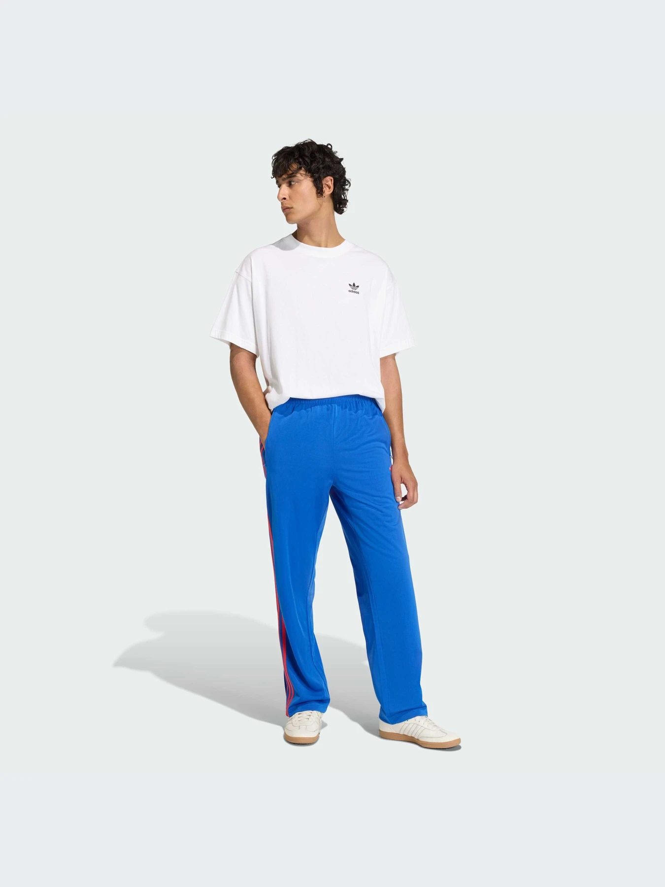 Брюки Adidas Adicolor модель KD8318-KZ Брюки Adidas Adicolor модель KD8318-KZ Фото