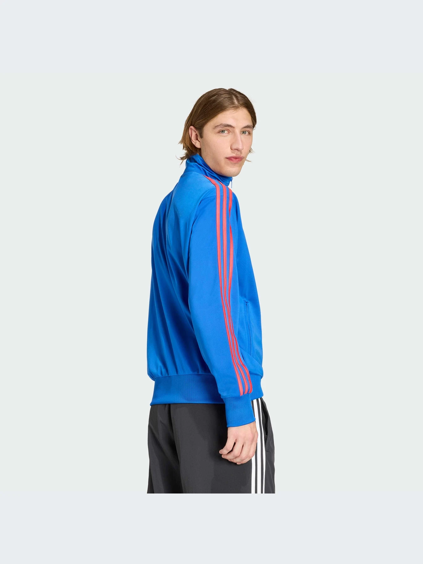 Худи и свитшоты Adidas Adicolor модель KD8310-KZ Худи и свитшоты Adidas Adicolor модель KD8310-KZ Фото