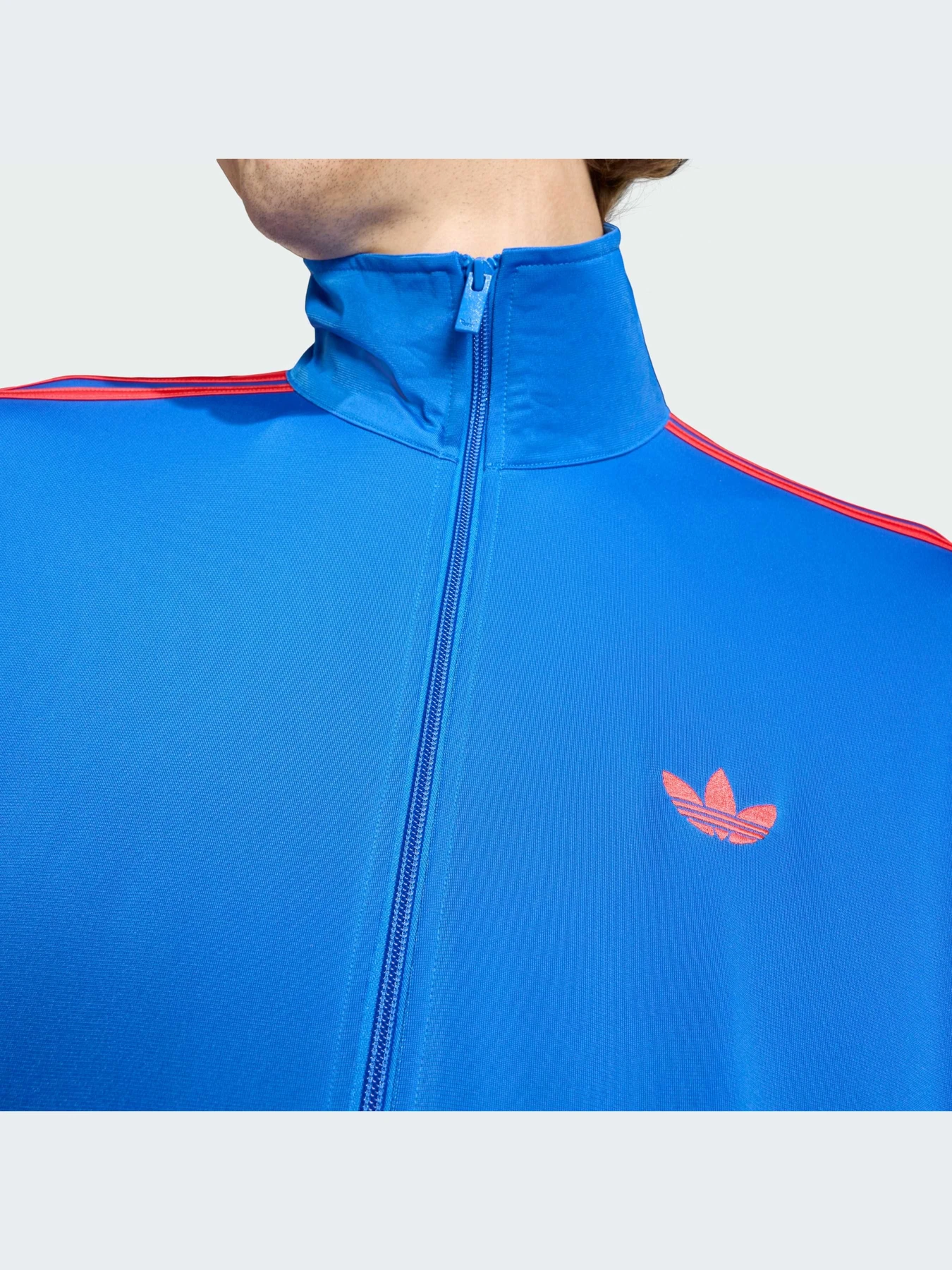 Худи и свитшоты Adidas Adicolor модель KD8310-KZ Худи и свитшоты Adidas Adicolor модель KD8310-KZ Фото