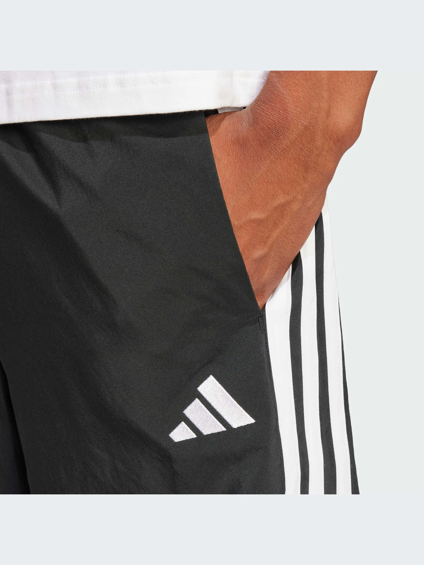 Шорты Adidas Adidas Essentials модель JW1911-KZ Шорты Adidas Adidas Essentials модель JW1911-KZ Фото