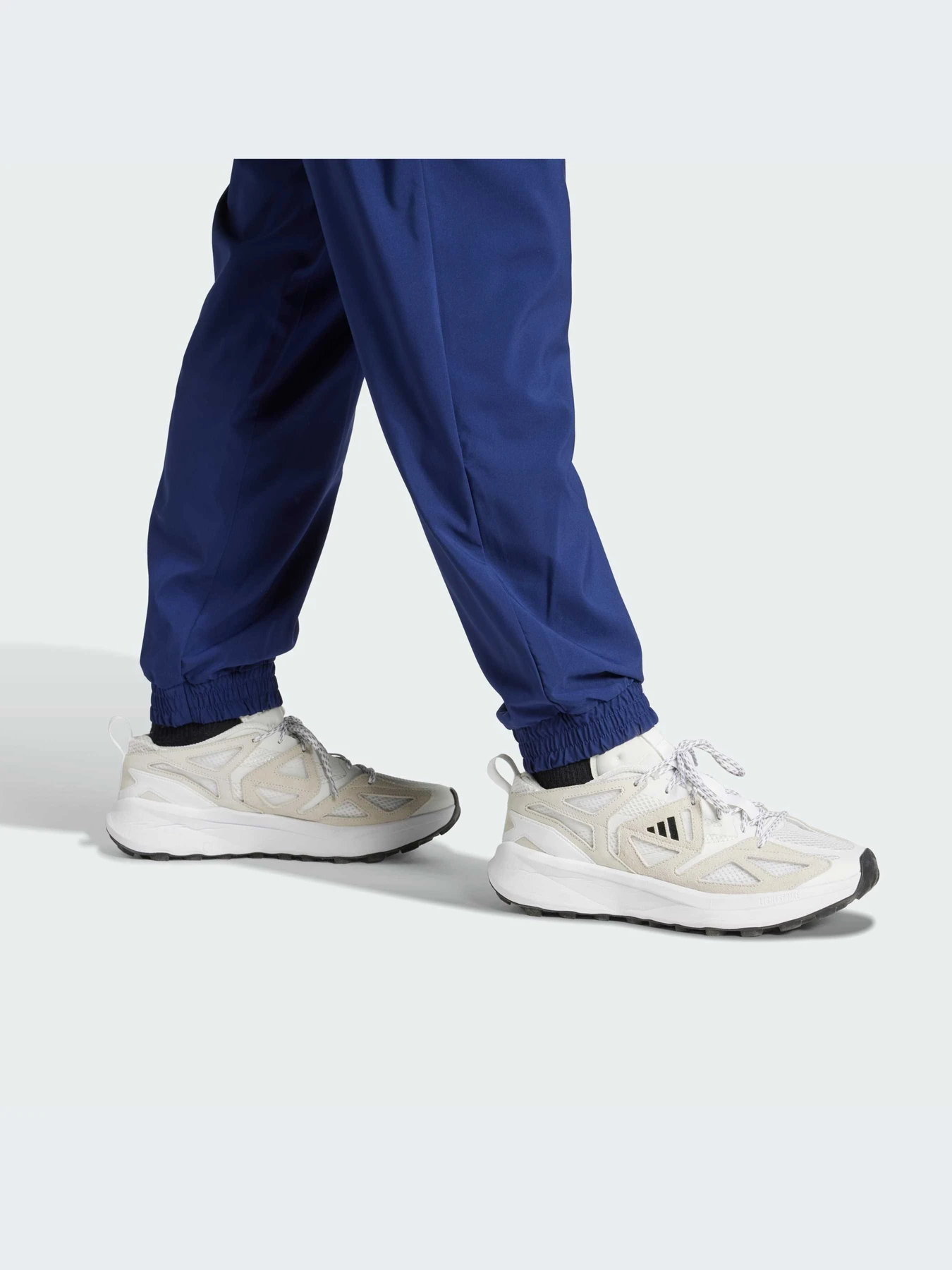 Брюки Adidas Adidas Essentials модель JW4630-KZ Брюки Adidas Adidas Essentials модель JW4630-KZ Фото