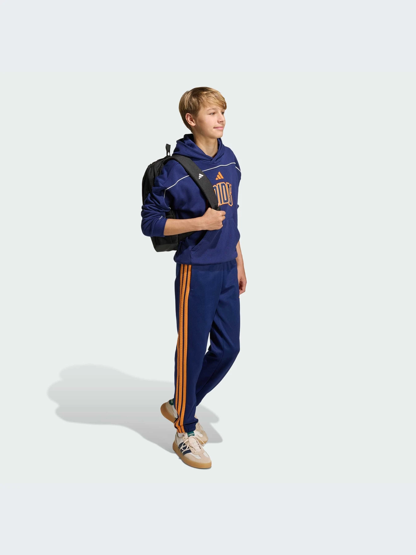 Худи и свитшоты Adidas модель KD3438-KZ Худи и свитшоты Adidas модель KD3438-KZ Фото