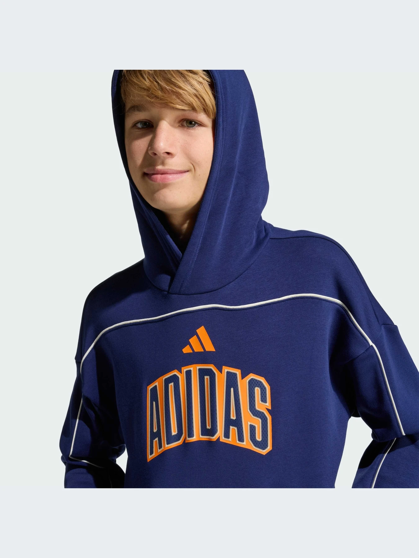 Худи и свитшоты Adidas модель KD3438-KZ Худи и свитшоты Adidas модель KD3438-KZ Фото