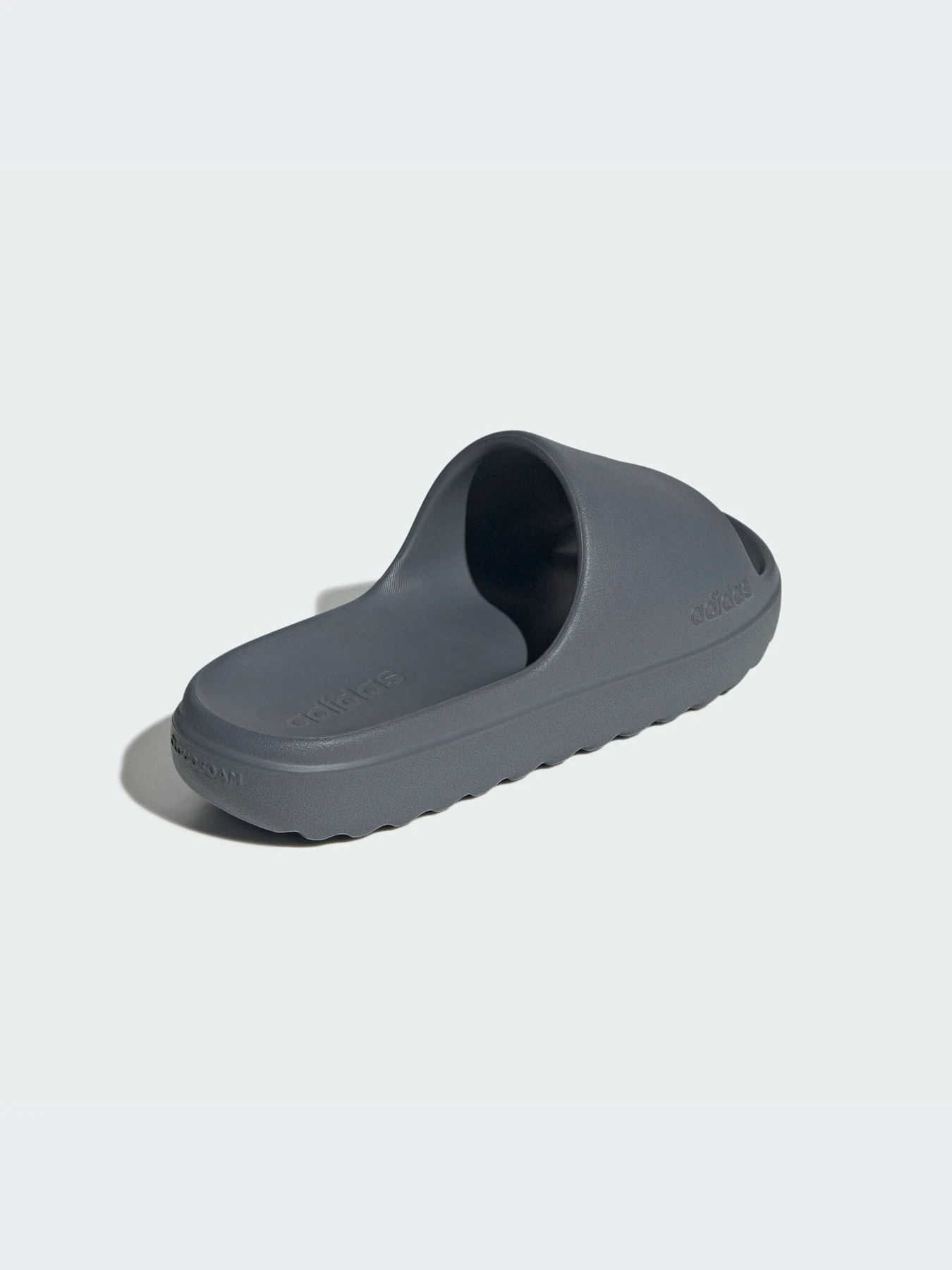 Шлёпанцы Adidas Adilette модель JQ0791-KZ Шлёпанцы Adidas Adilette модель JQ0791-KZ Фото