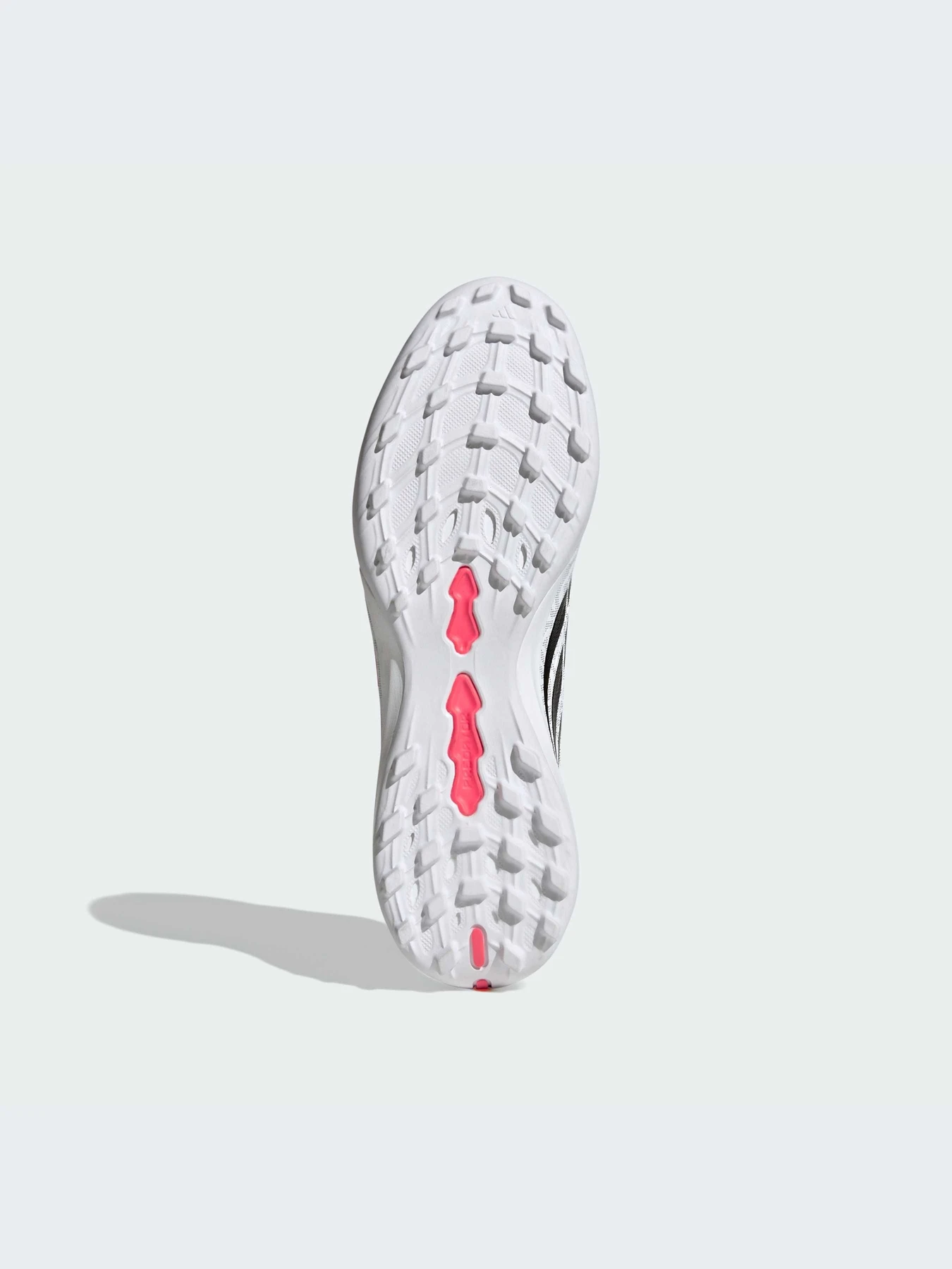 Кроссовки Adidas Predator модель IH7213-KZ Кроссовки Adidas Predator модель IH7213-KZ Фото