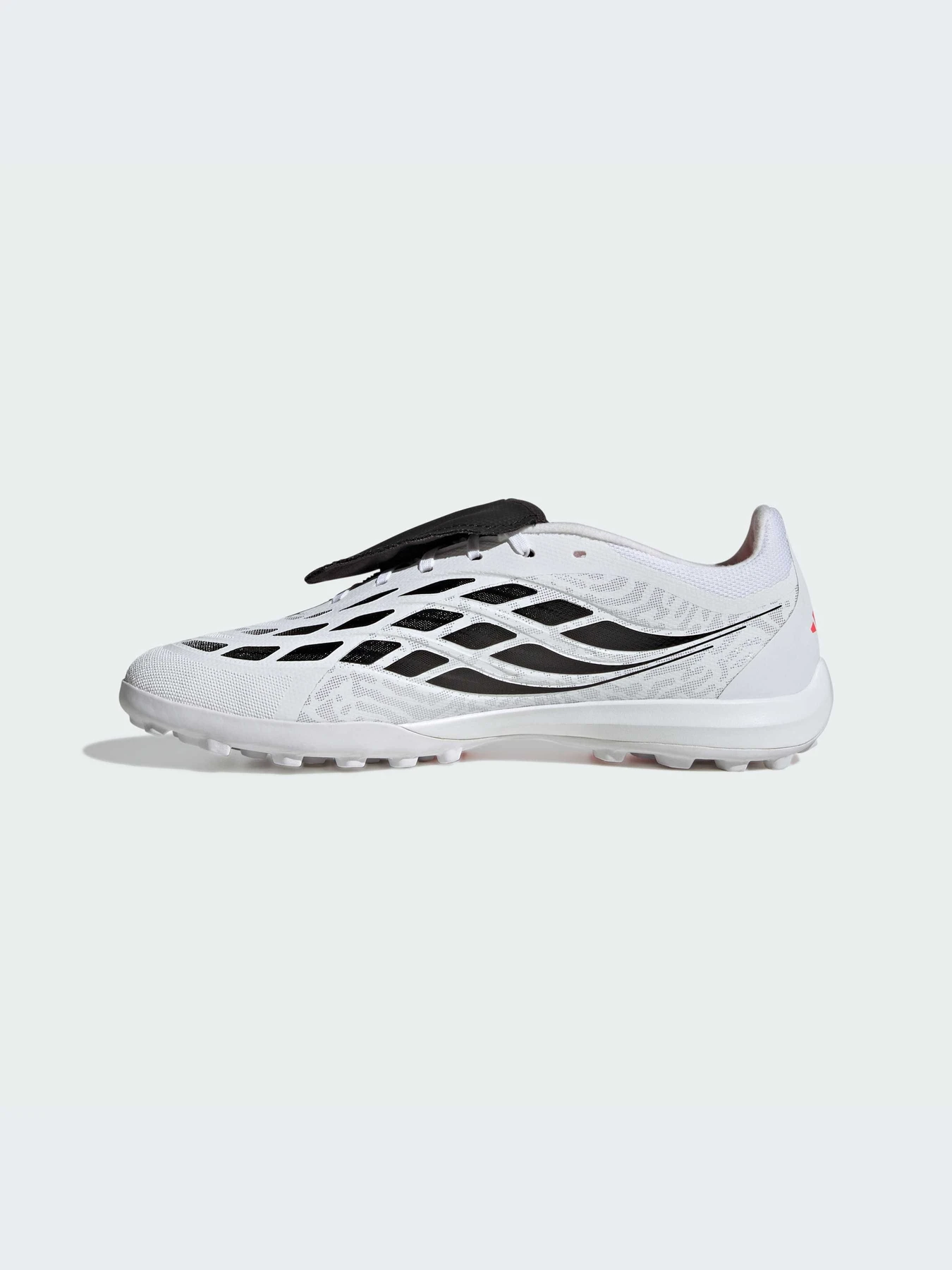 Кроссовки Adidas Predator модель IH7213-KZ Кроссовки Adidas Predator модель IH7213-KZ Фото