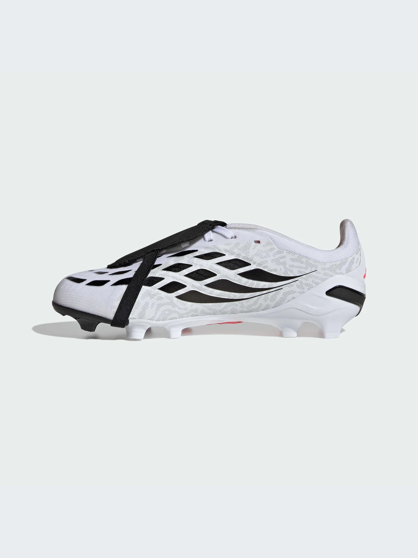 Кроссовки Adidas Predator модель IH2109-KZ Кроссовки Adidas Predator модель IH2109-KZ Фото