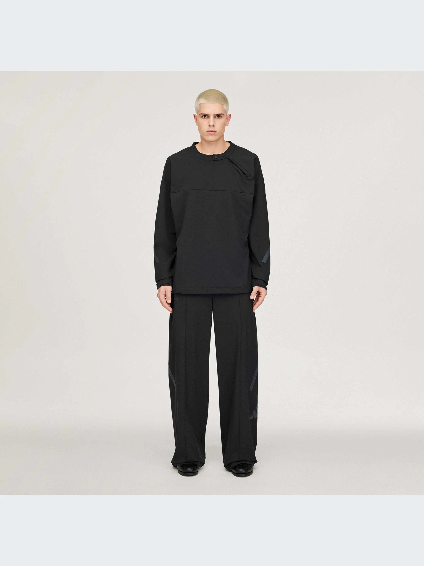 Брюки Adidas модель KR7847-KZ Брюки Adidas модель KR7847-KZ Фото