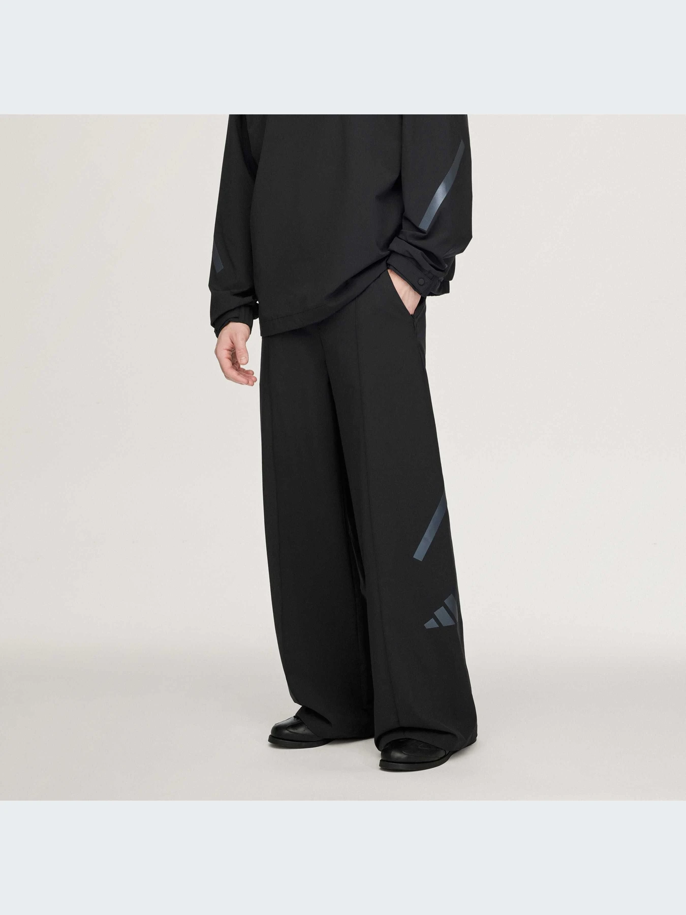 Брюки Adidas модель KR7847-KZ Брюки Adidas модель KR7847-KZ Фото