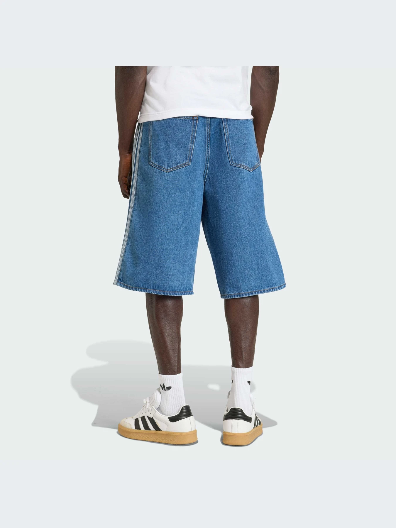 Шорты Adidas Adicolor модель KD1500-KZ Шорты Adidas Adicolor модель KD1500-KZ Фото