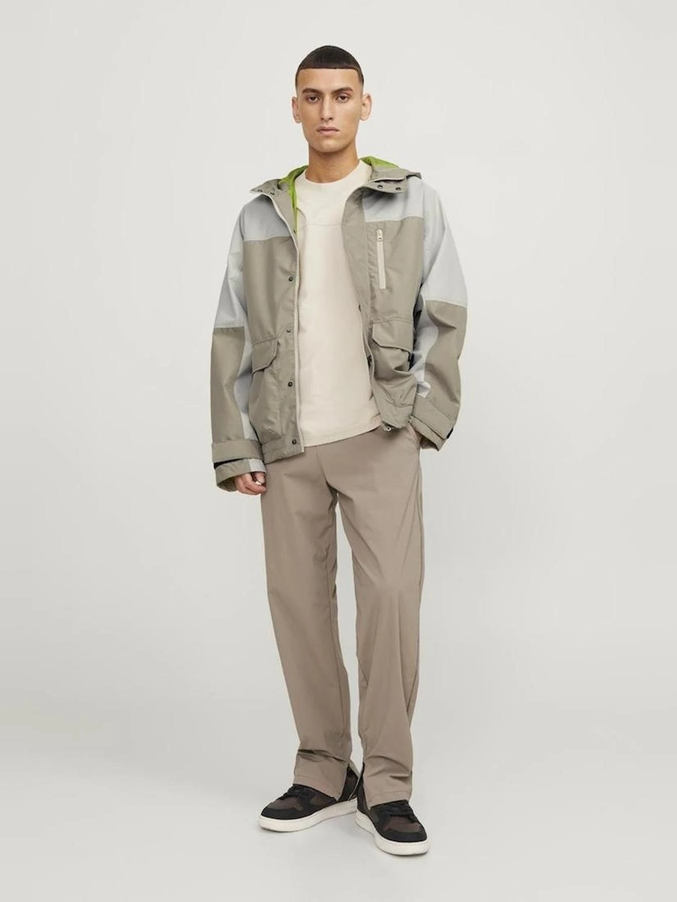 Куртки и дубленки JACK & JONES модель 12253569_Crockery Фото
