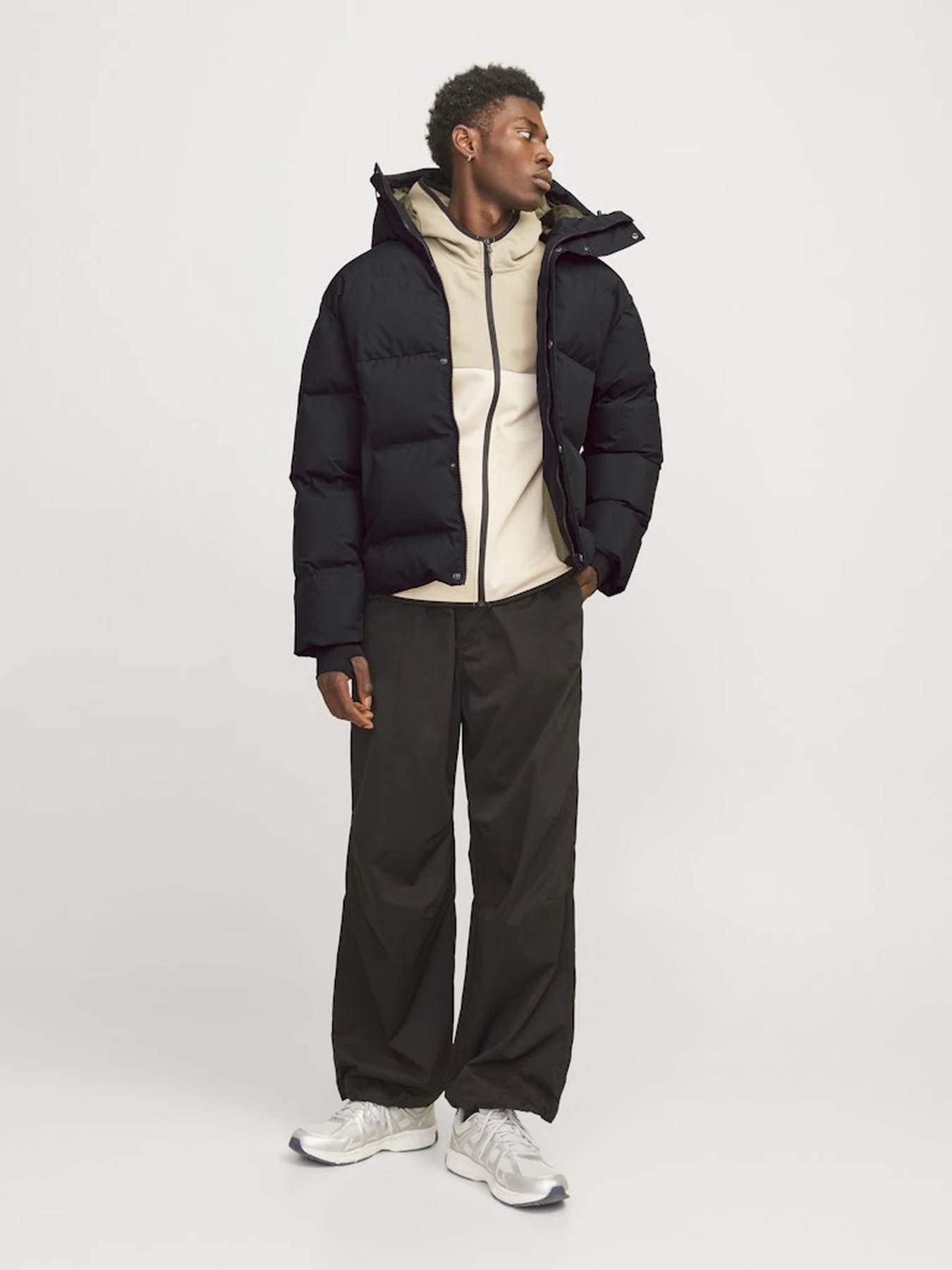 Куртки и дубленки JACK & JONES модель 12261971_Black Фото