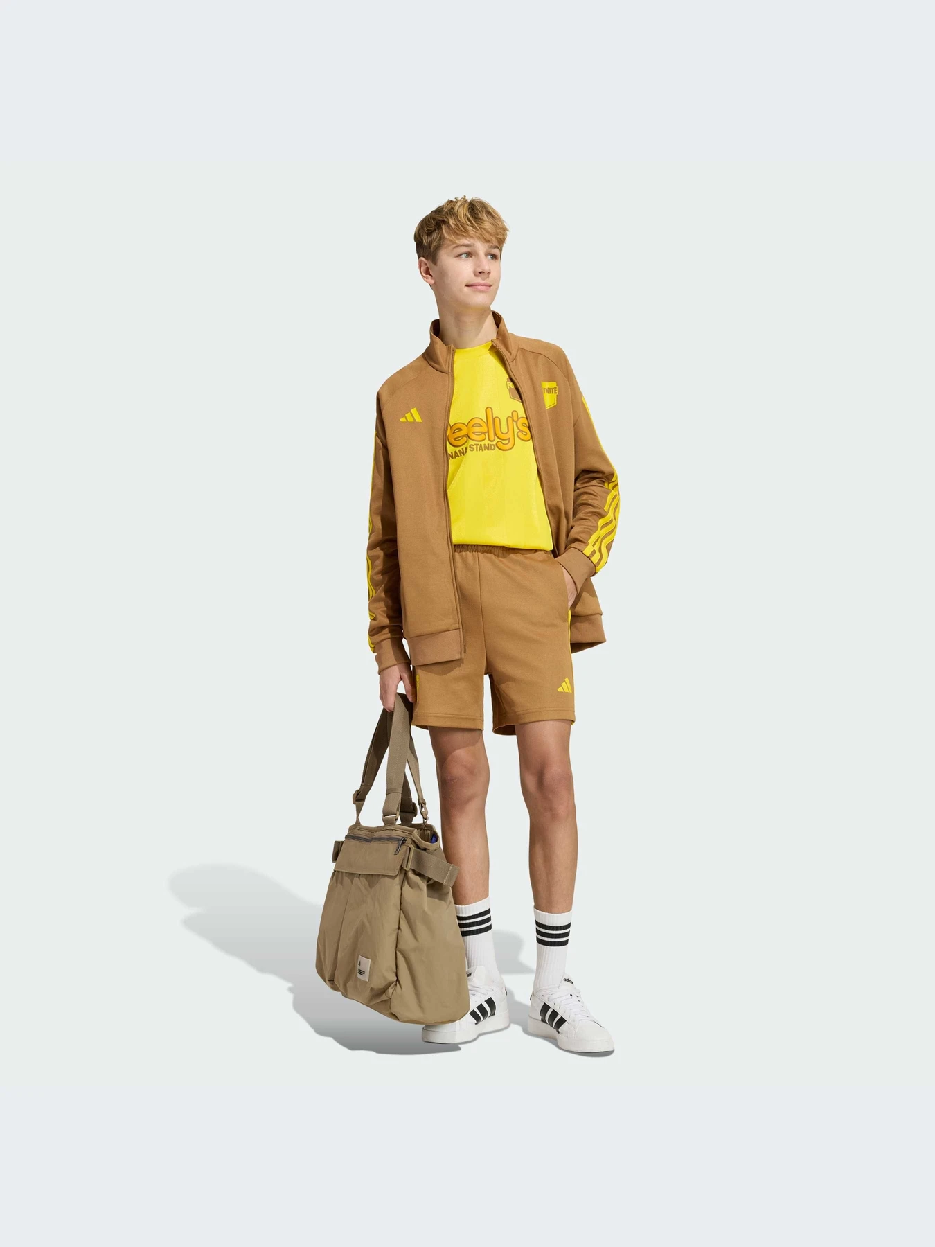 Худи и свитшоты Adidas модель KR1749-KZ Худи и свитшоты Adidas модель KR1749-KZ Фото