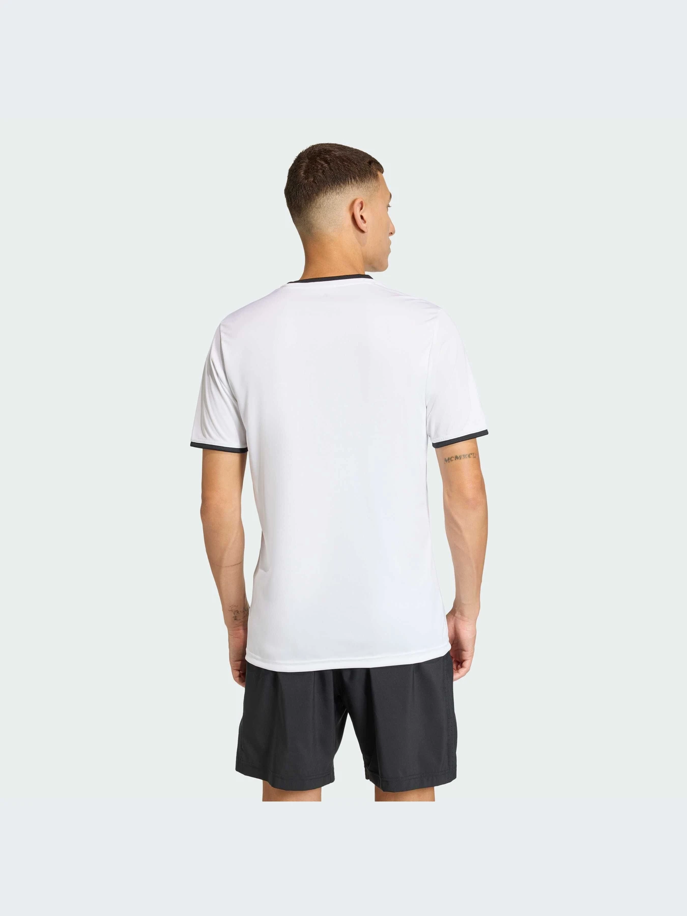 Футболки и поло Adidas модель JZ2508-KZ Футболки и поло Adidas модель JZ2508-KZ Фото