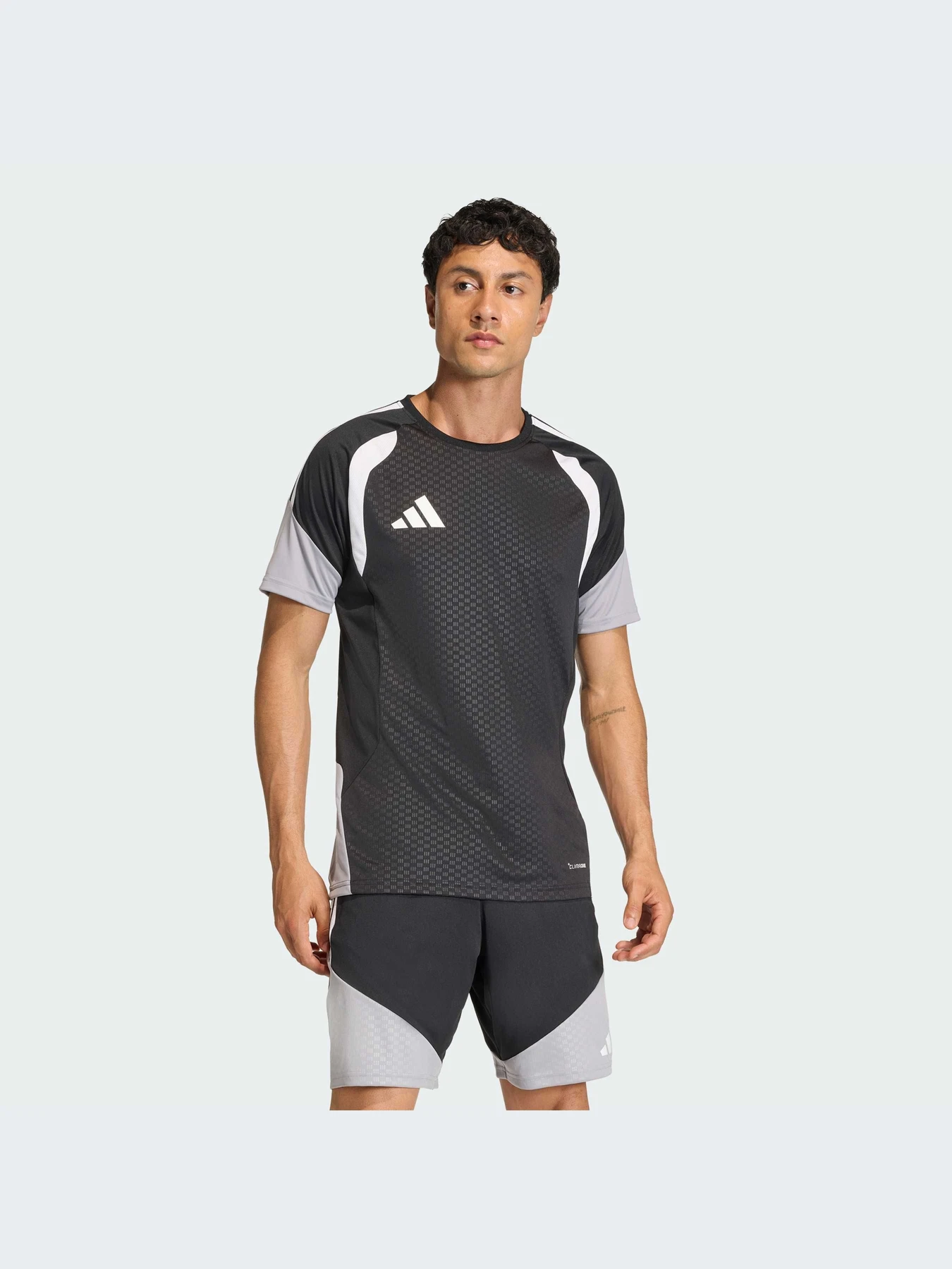 Футболки и поло Adidas Tiro модель JX4254-KZ Футболки и поло Adidas Tiro модель JX4254-KZ Фото