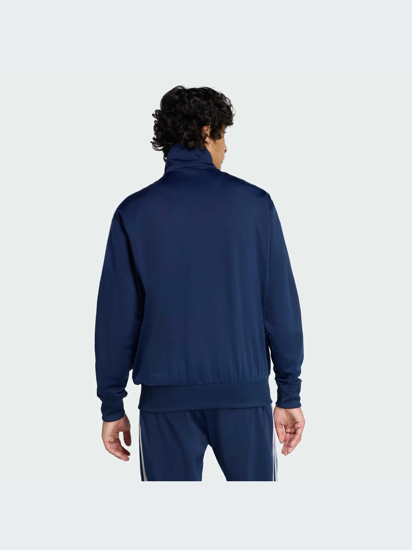 Худи и свитшоты Adidas Adicolor модель KD8313-KZ Худи и свитшоты Adidas Adicolor модель KD8313-KZ Фото