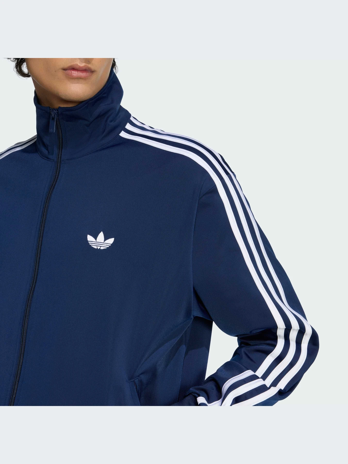 Худи и свитшоты Adidas Adicolor модель KD8313-KZ Худи и свитшоты Adidas Adicolor модель KD8313-KZ Фото