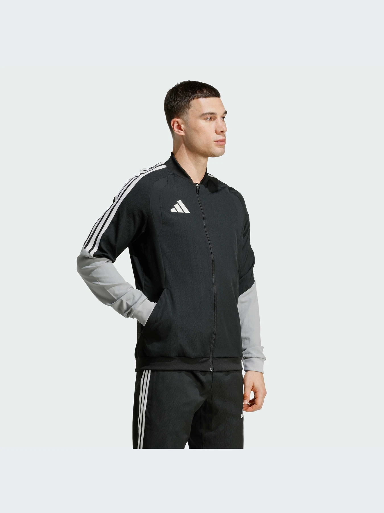 Куртки и дубленки Adidas Tiro модель JJ3030-KZ Куртки и дубленки Adidas Tiro модель JJ3030-KZ Фото