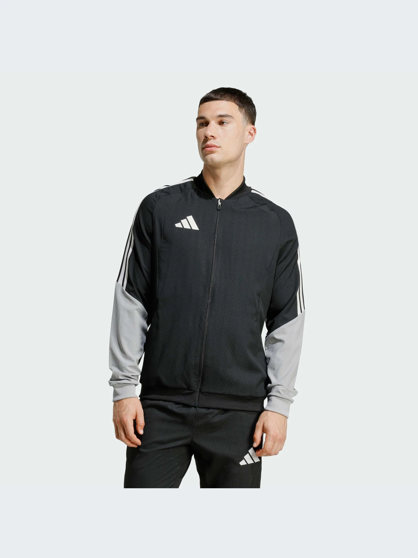 Куртки и дубленки Adidas Tiro модель JJ3030-KZ Куртки и дубленки Adidas Tiro модель JJ3030-KZ Фото
