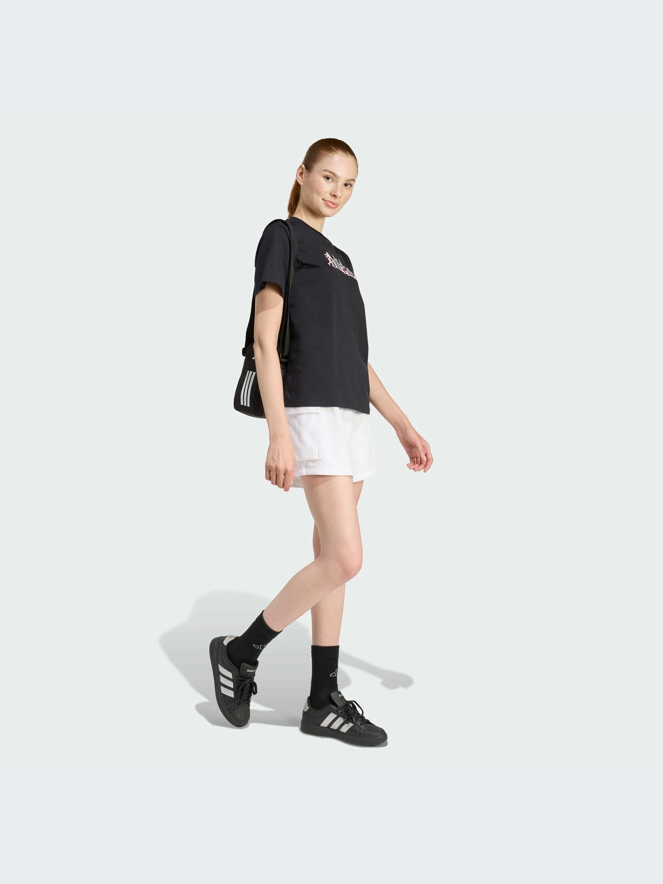Футболки и поло Adidas модель JZ7894-KZ Футболки и поло Adidas модель JZ7894-KZ Фото