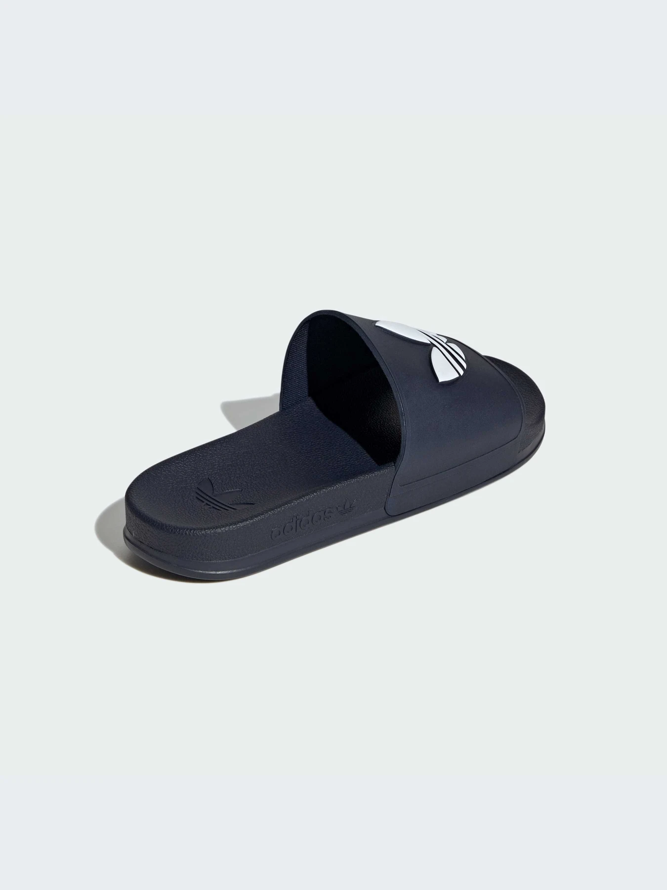 Шлёпанцы Adidas Adilette модель KJ6920-KZ Шлёпанцы Adidas Adilette модель KJ6920-KZ Фото