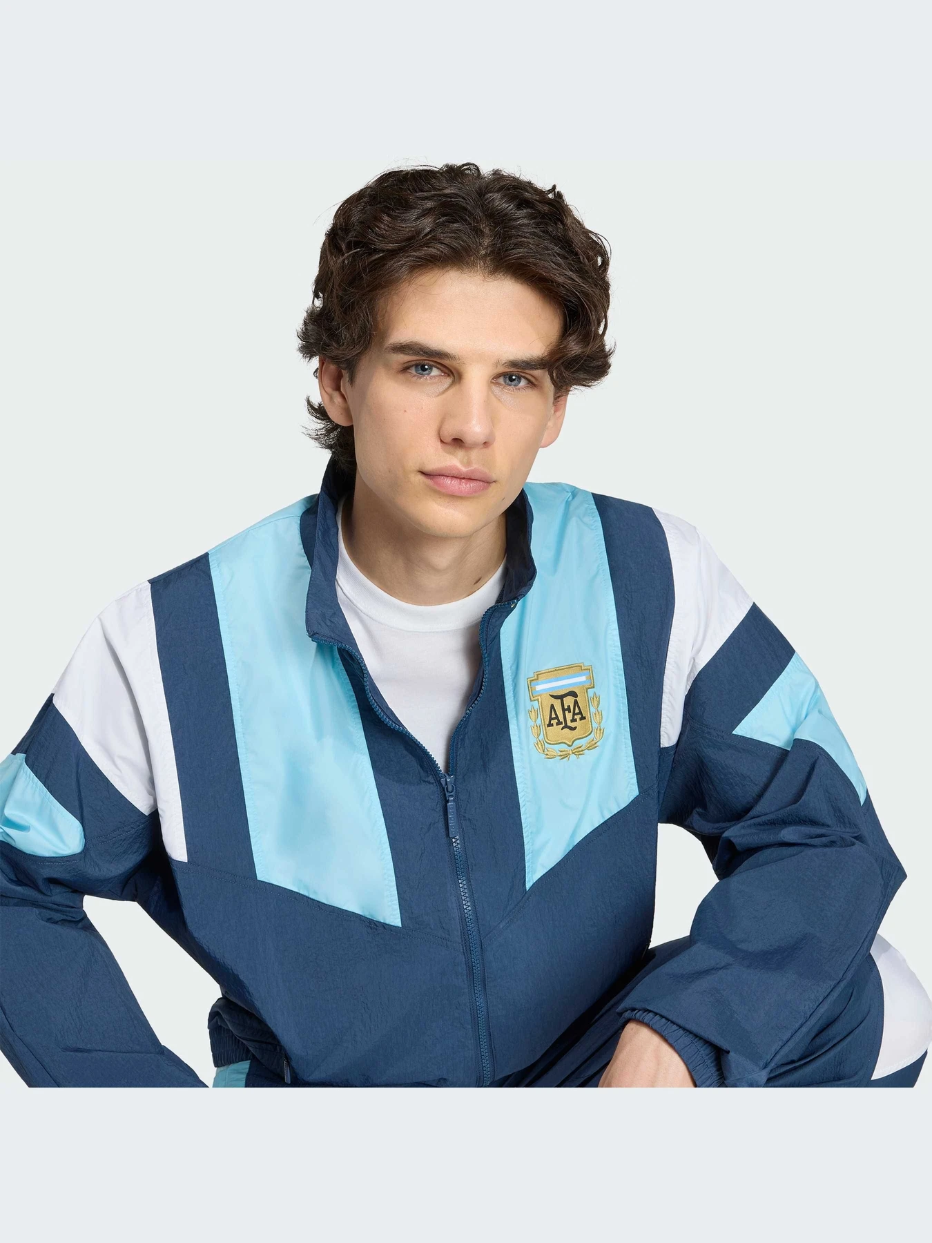 Худи и свитшоты Adidas модель KG2287-KZ Худи и свитшоты Adidas модель KG2287-KZ Фото