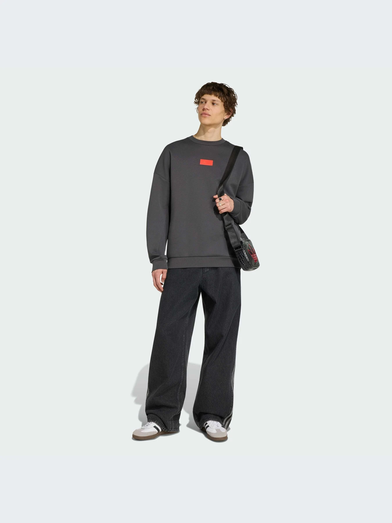 Худи и свитшоты Adidas модель KS7553-KZ Худи и свитшоты Adidas модель KS7553-KZ Фото