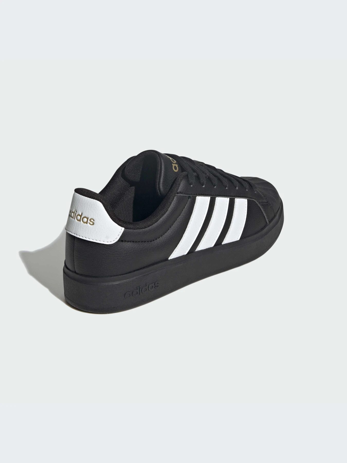 Кеды Adidas модель JR4700-KZ Кеды Adidas модель JR4700-KZ Фото