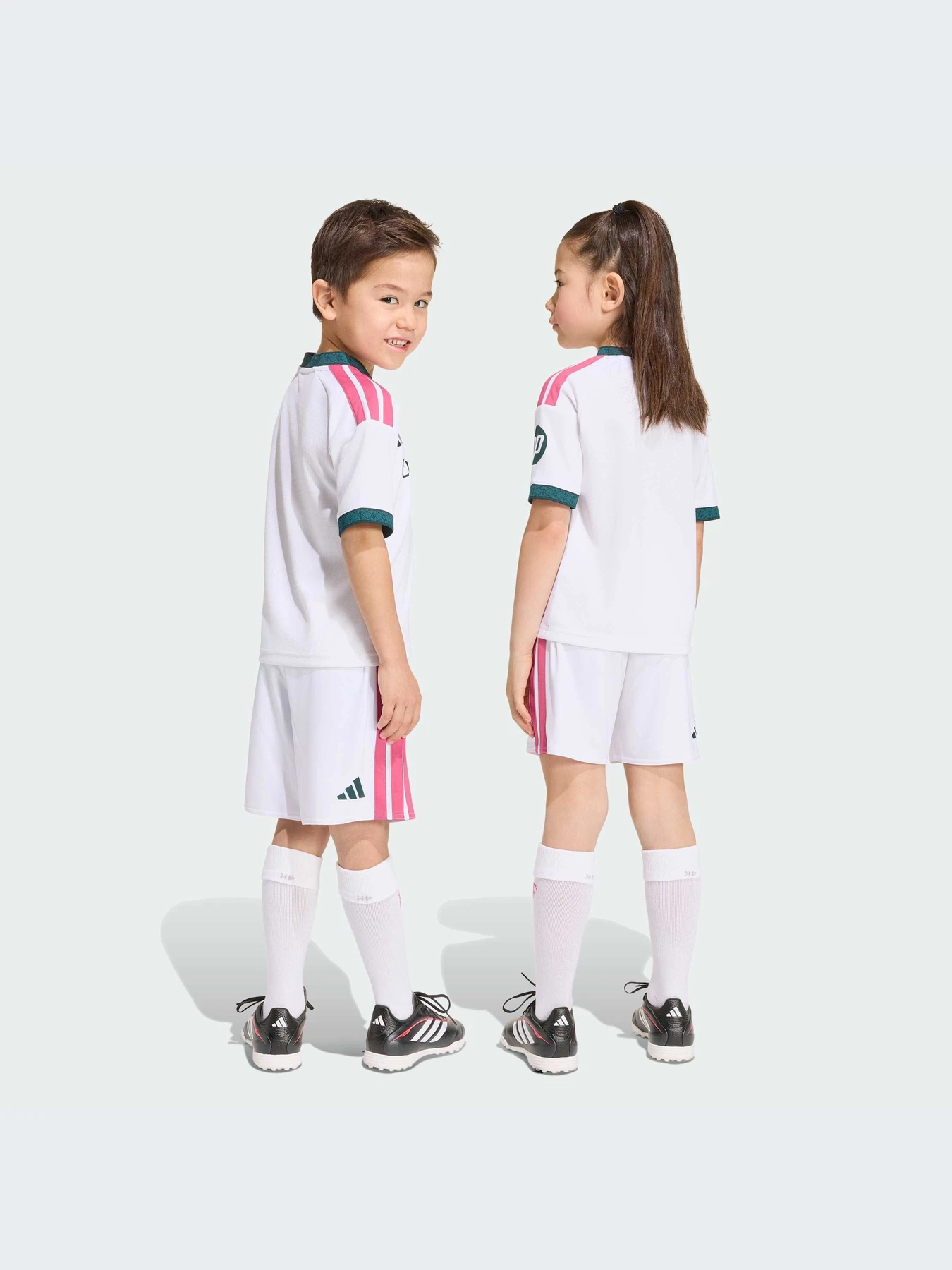 Костюмы Adidas модель KC3946-KZ Фото