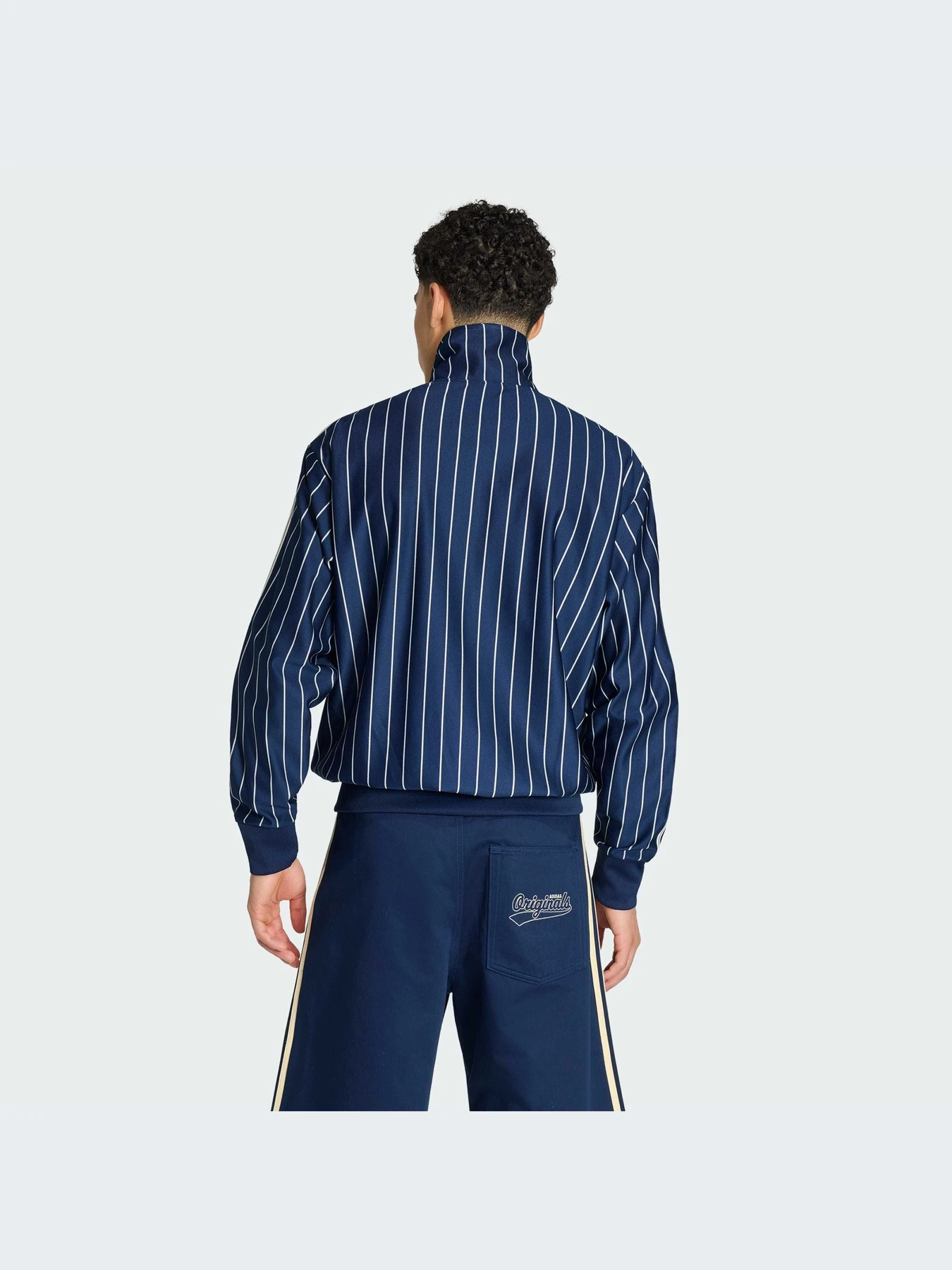 Худи и свитшоты Adidas модель KR7228-KZ Фото