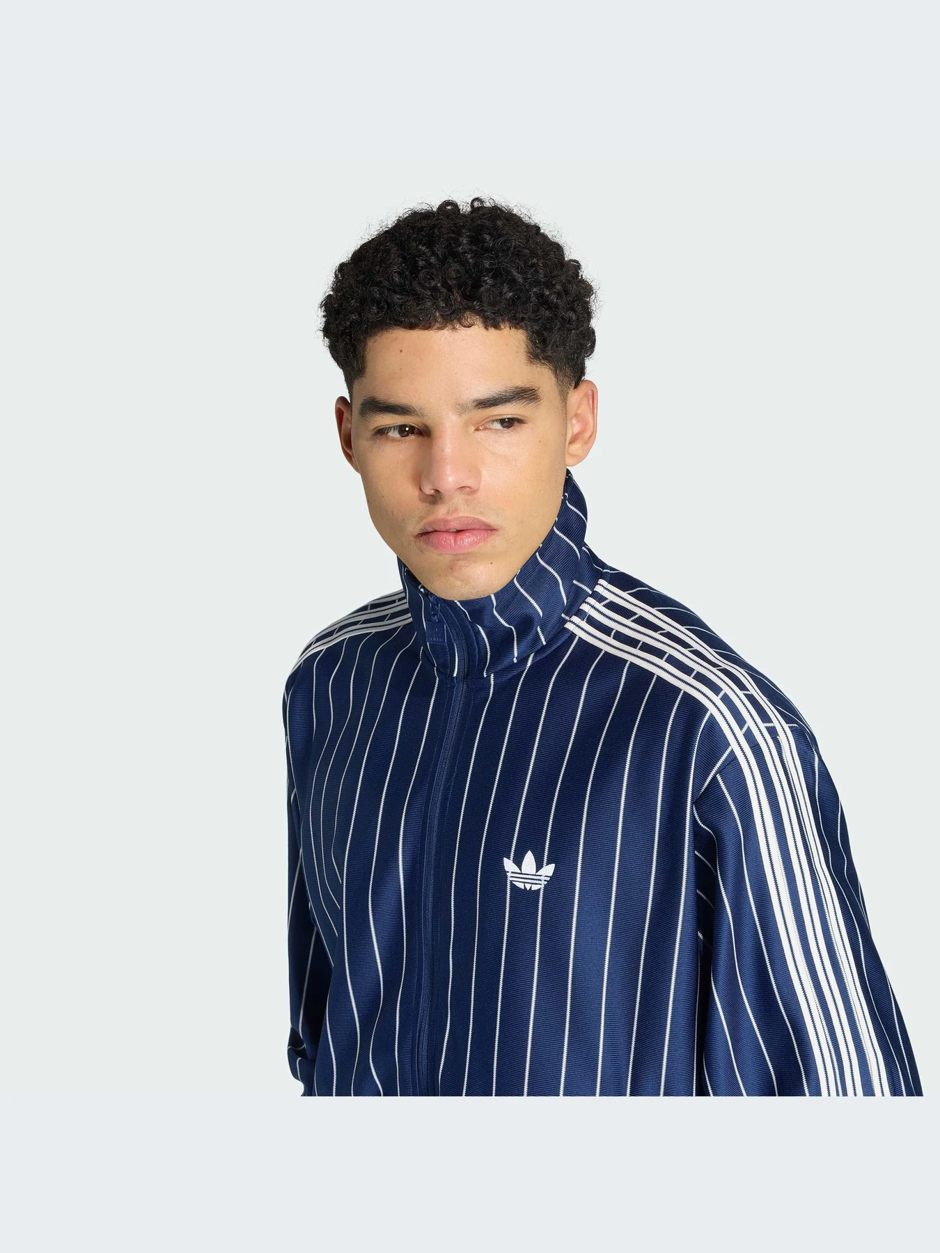 Худи и свитшоты Adidas модель KR7228-KZ Фото