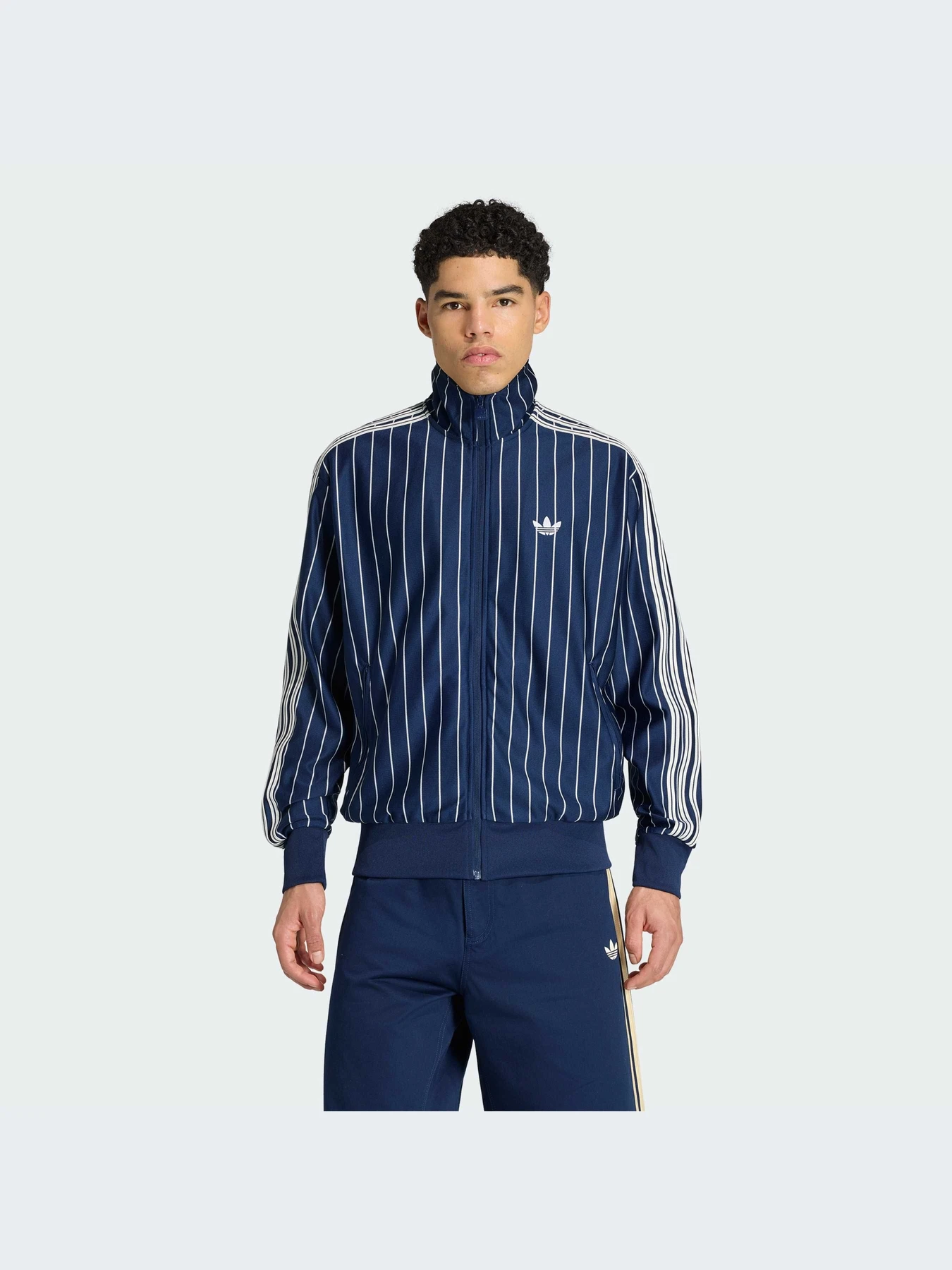 Худи и свитшоты Adidas модель KR7228-KZ Фото