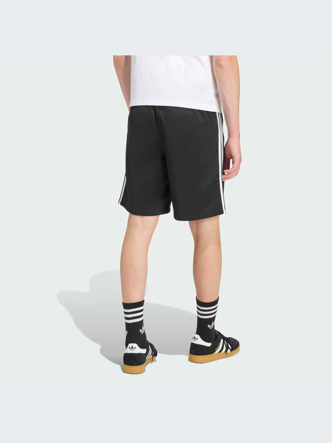 Шорты Adidas модель KE1379-KZ Фото