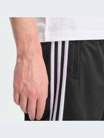 Шорты Adidas модель KE1379-KZ Фото