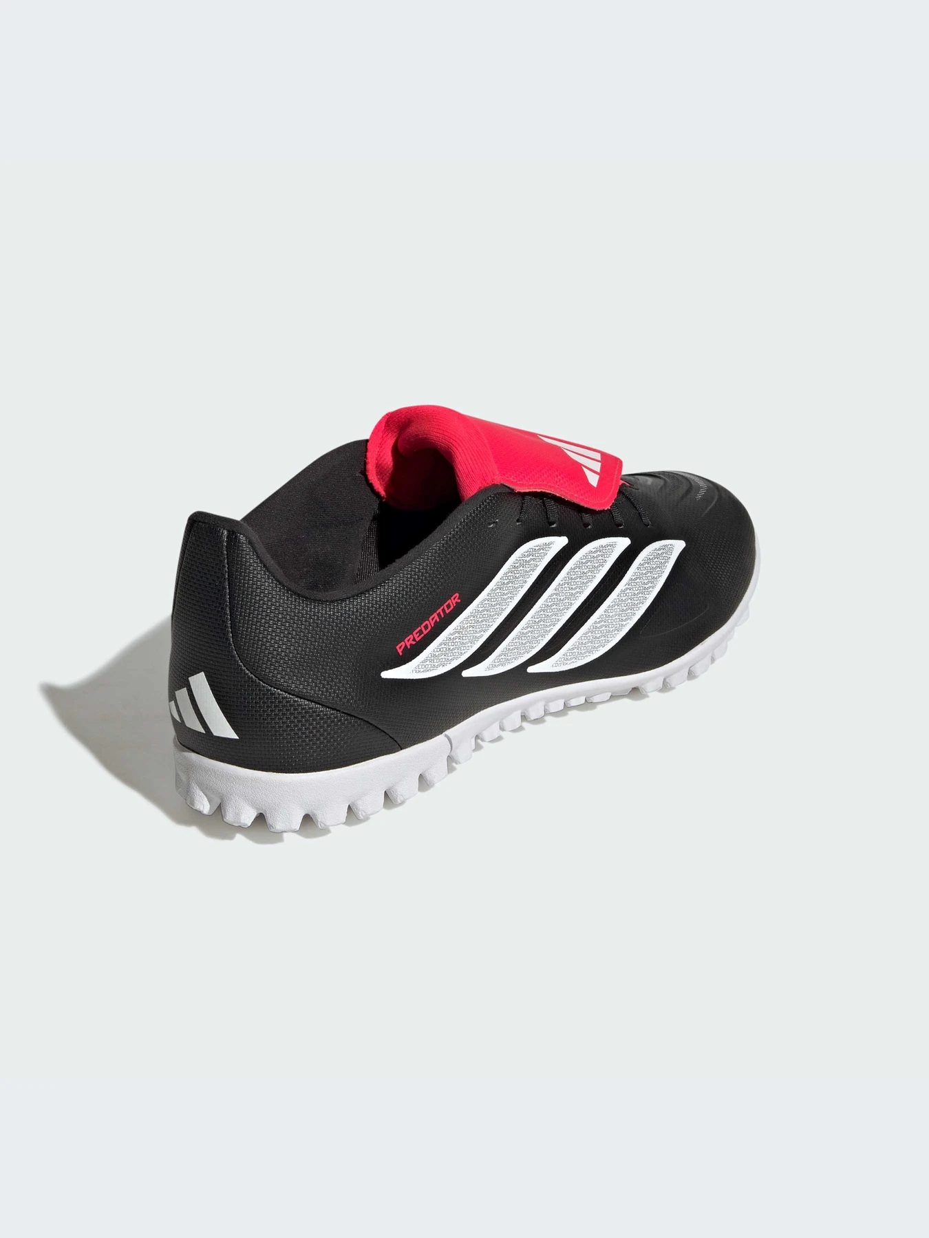 Кроссовки Adidas Predator модель JR5910-KZ Фото