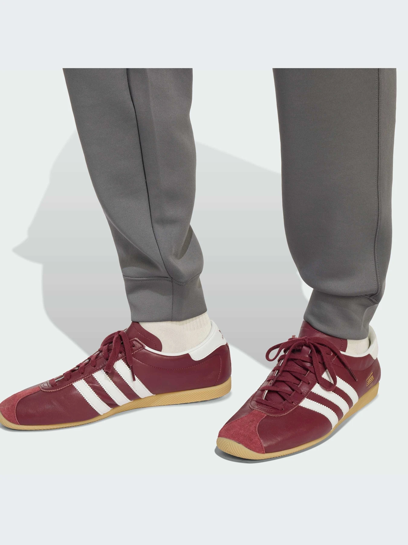 Брюки Adidas Adidas Essentials модель KX9081-KZ Брюки Adidas Adidas Essentials модель KX9081-KZ Фото