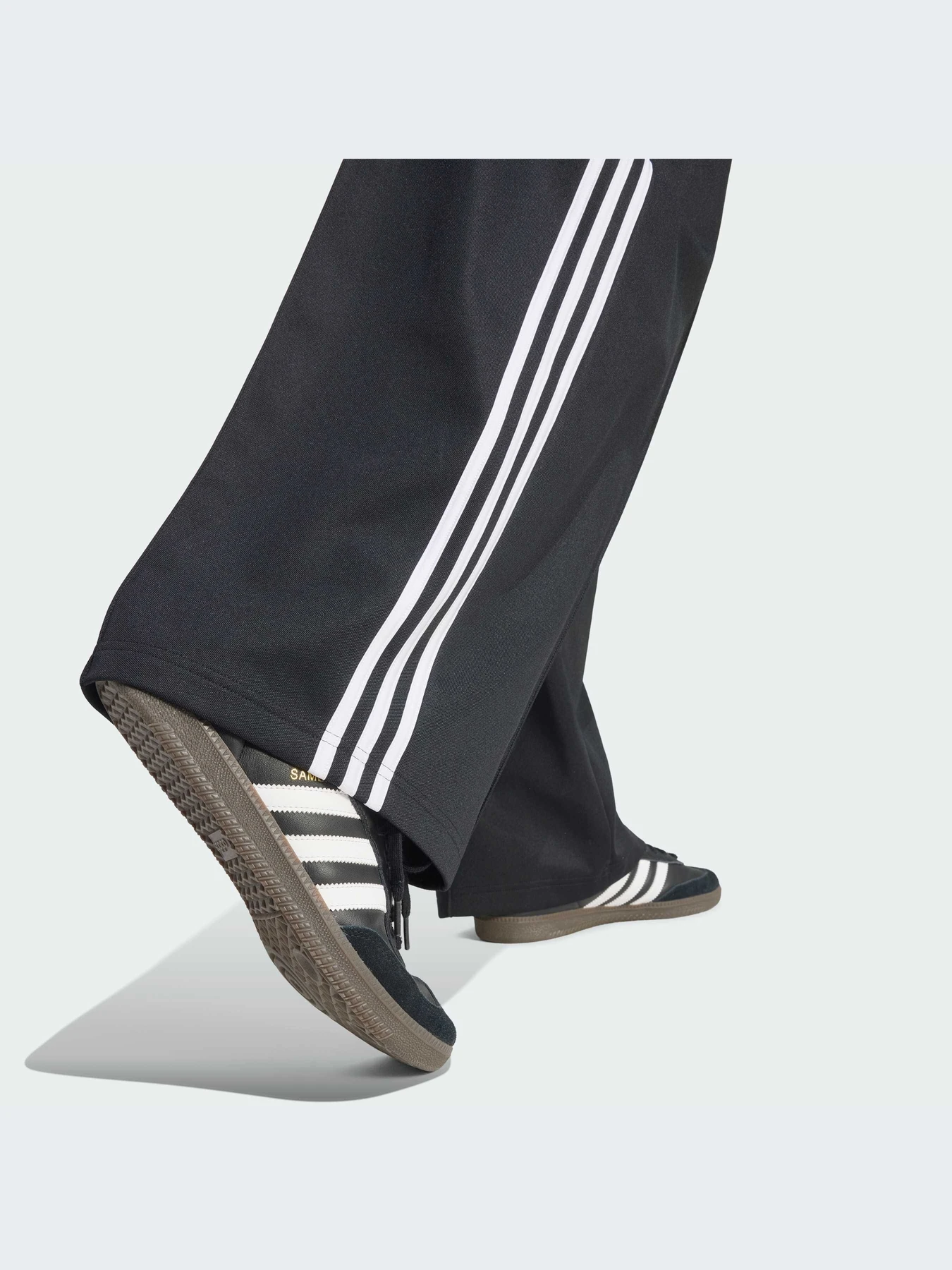 Брюки Adidas Adicolor модель KS7530-KZ Фото