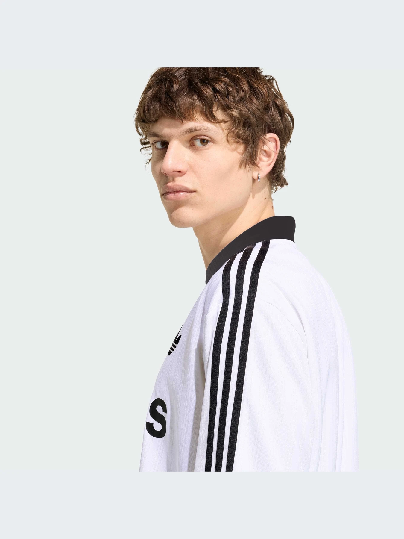 Футболки и поло Adidas Adicolor модель KW5994-KZ Футболки и поло Adidas Adicolor модель KW5994-KZ Фото