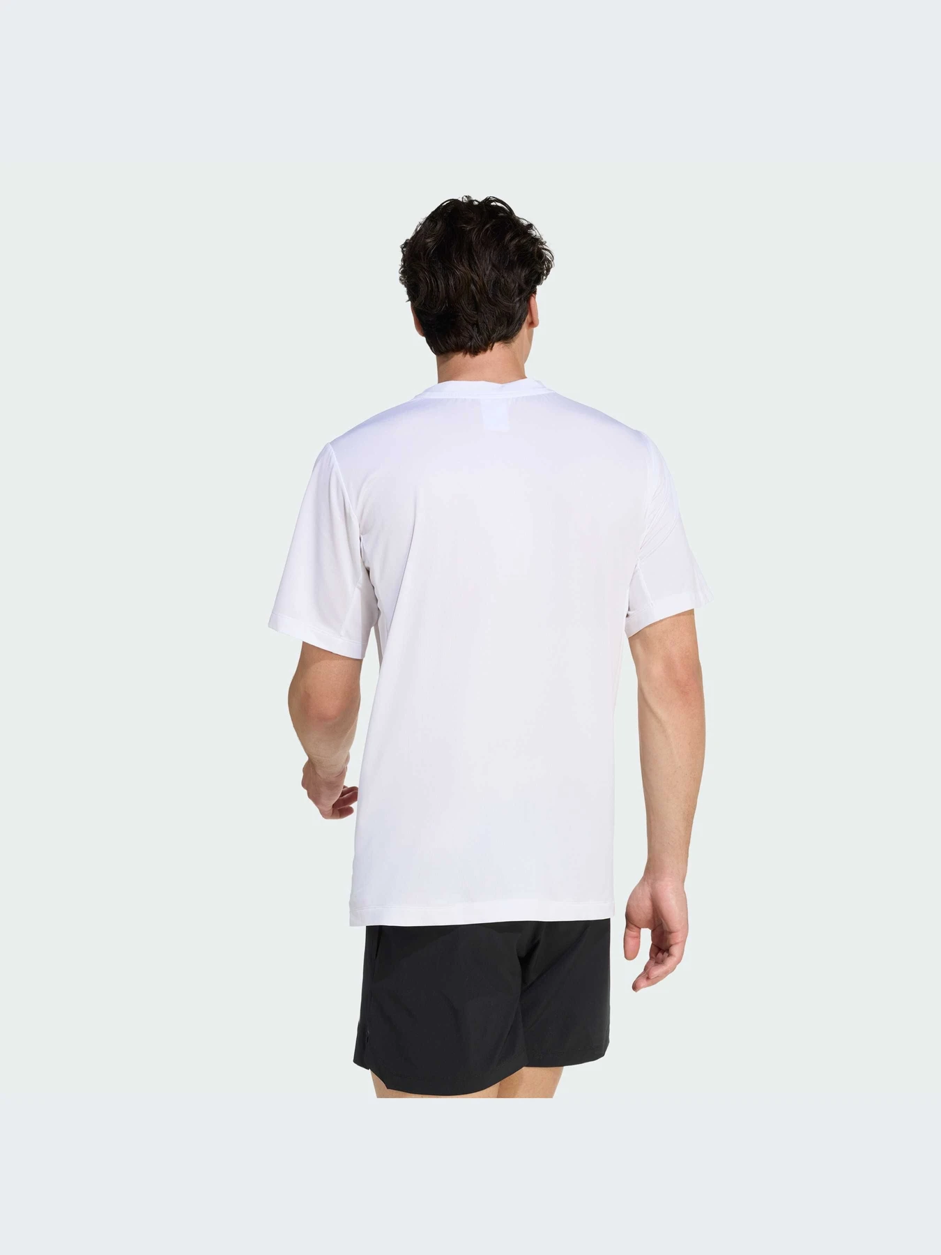 Футболки и поло Adidas модель KE9934-KZ Футболки и поло Adidas модель KE9934-KZ Фото